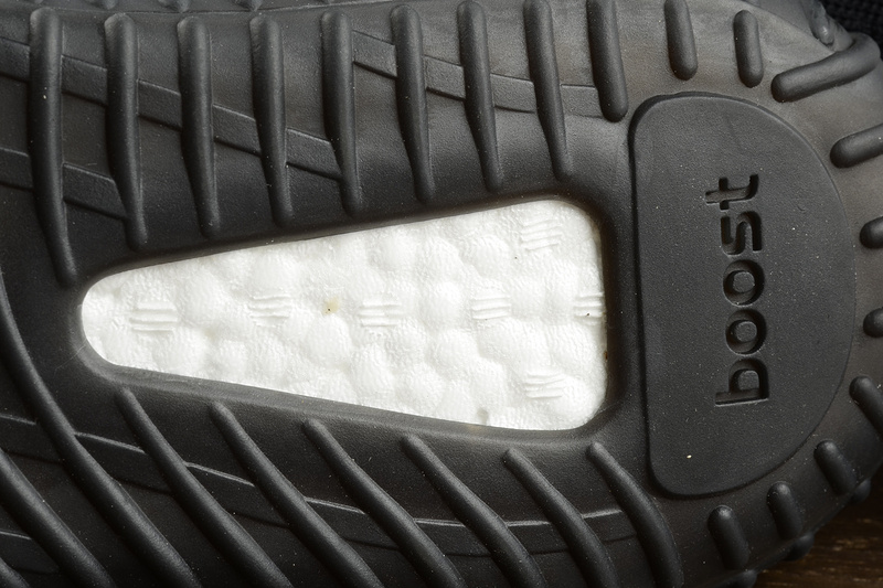 Adidas Yeezy Boost 350 V2 椰子鞋 全黑 图片8