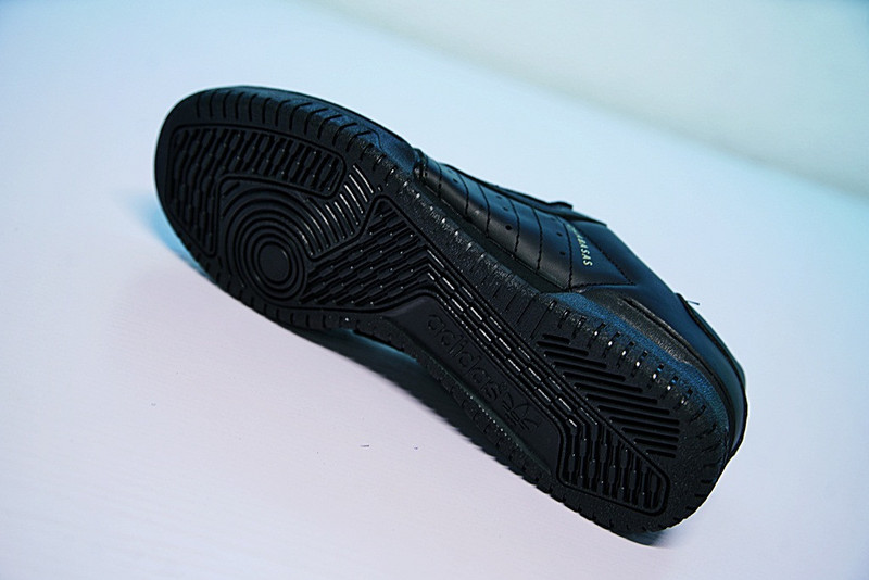 Adidas  Yeezy x Adidas  Originals Powerphase  卡拉巴萨斯经典板鞋  全黑绿标 图片2