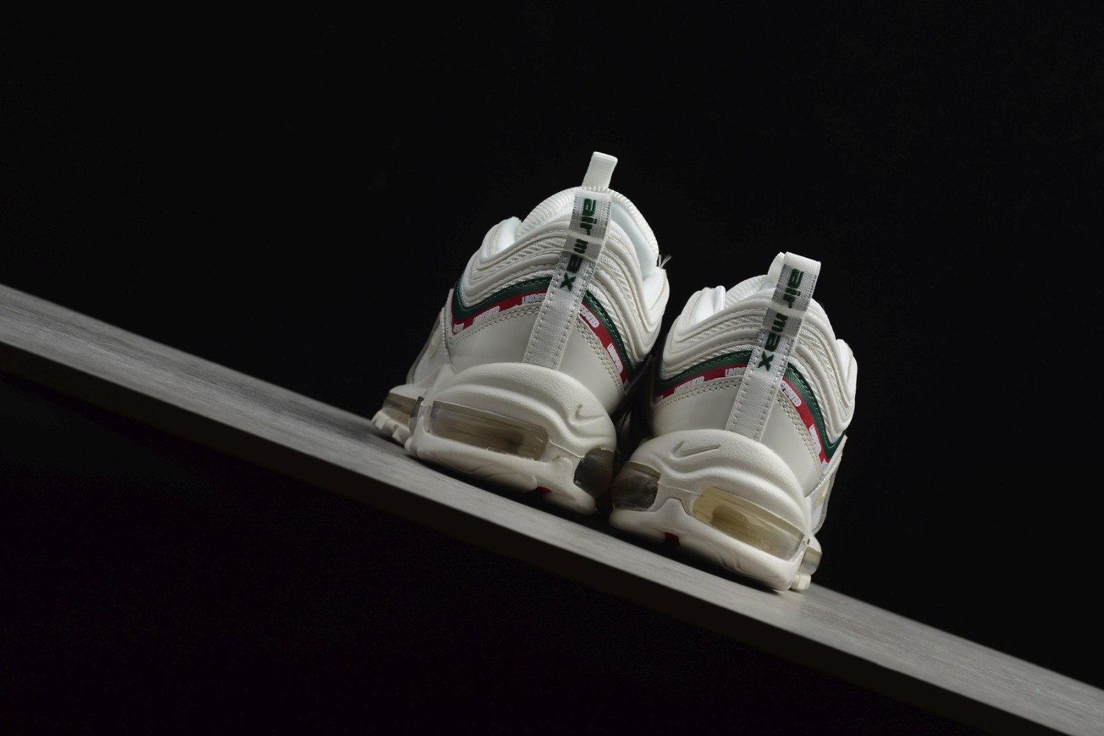 Nike Air Max 97 耐克次时代气垫跑步鞋 图片1