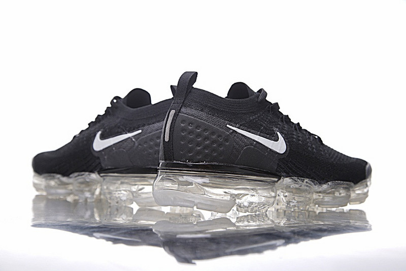 Nike Air VaporMax  Flyknit 蒸汽大底慢跑鞋  黑白 图片1