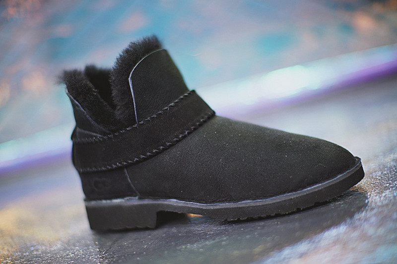 UGG  McKay  Winter  Boots   麦凯系列加绒短靴   全黑 图片6