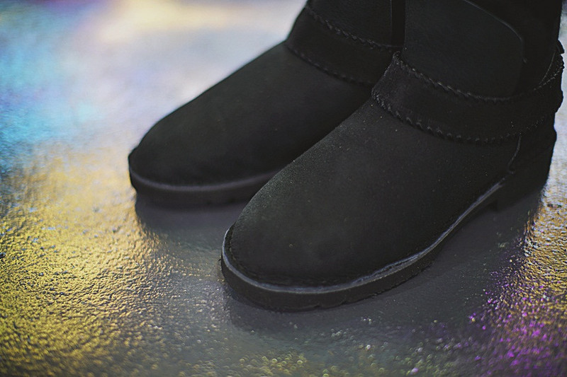 UGG  McKay  Winter  Boots   麦凯系列加绒短靴   全黑 图片12