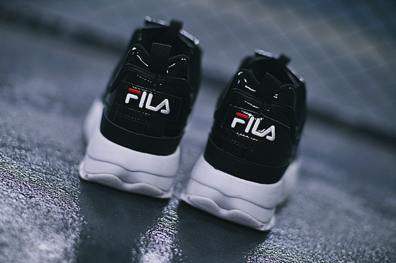 FILA Disruptor 2  二代大锯齿厚底增高百搭慢跑鞋  漆皮黑白红 图片10
