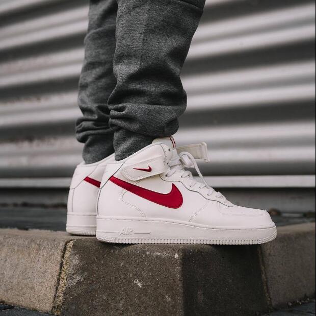 Nike Air Force 1 Mid 耐克AF1白红中帮运动板鞋 图片1