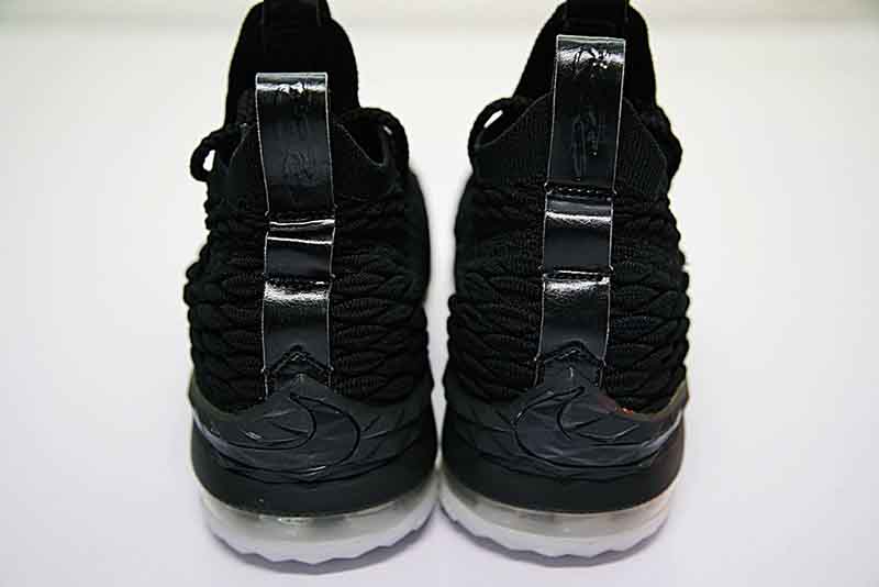Nike LeBron 15詹姆斯·勒布朗全新战靴室内针织中帮篮球鞋系列全黑白透底 图片7