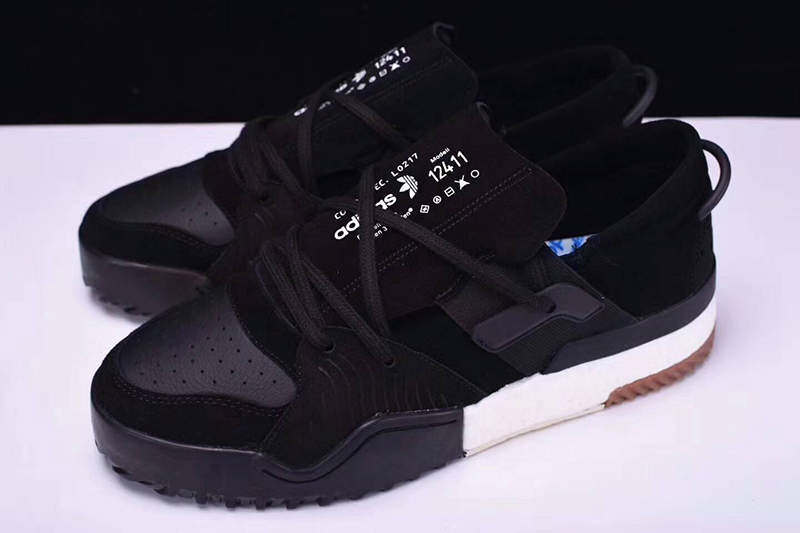 Alexander Wang x adidas AW BBALL联名低帮Boost中底球鞋黑棕 图片6