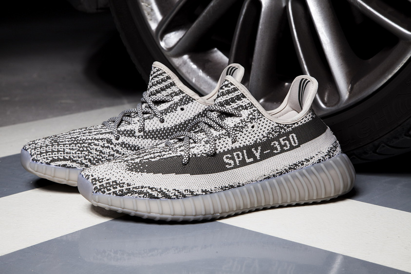 Adidas Yeezy Boost 350 V2 椰子鞋夜光 图片8