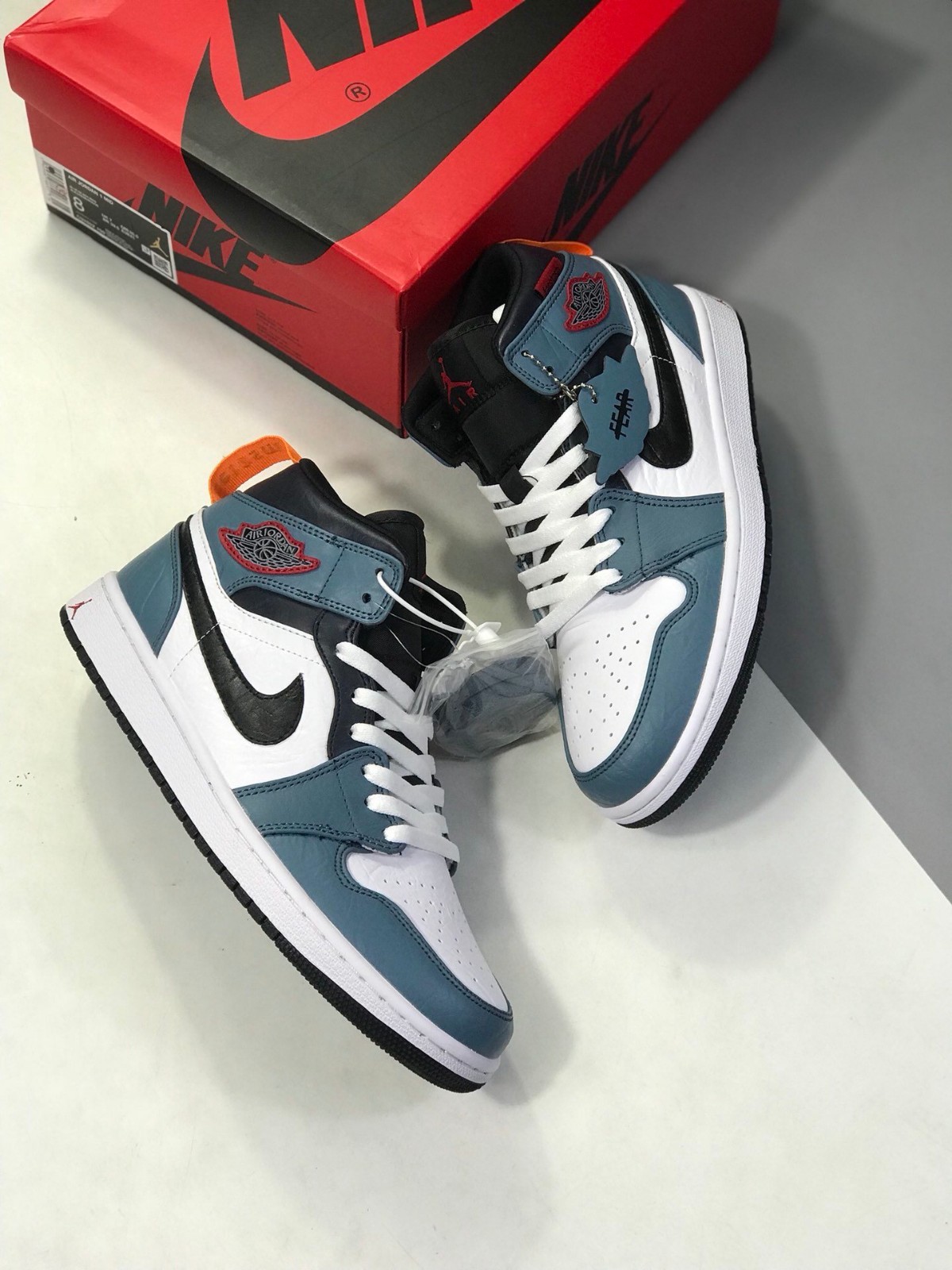 Facetasm x Air Jordan 1 Mid 