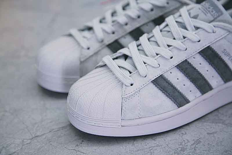 Reigning Champ x Adidas superstar 贝壳头经典板鞋麂皮灰暗灰 图片4