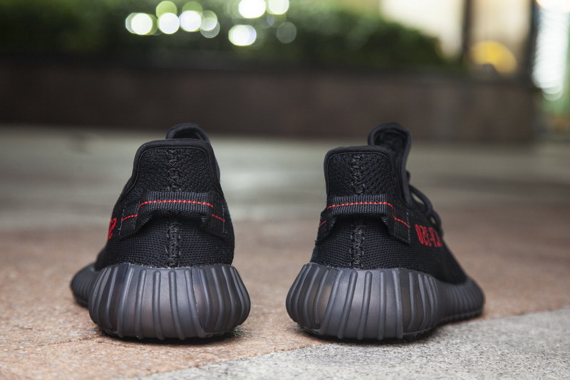 Adidas Yeezy Boost 350 V2 椰子鞋黑红字 图片7