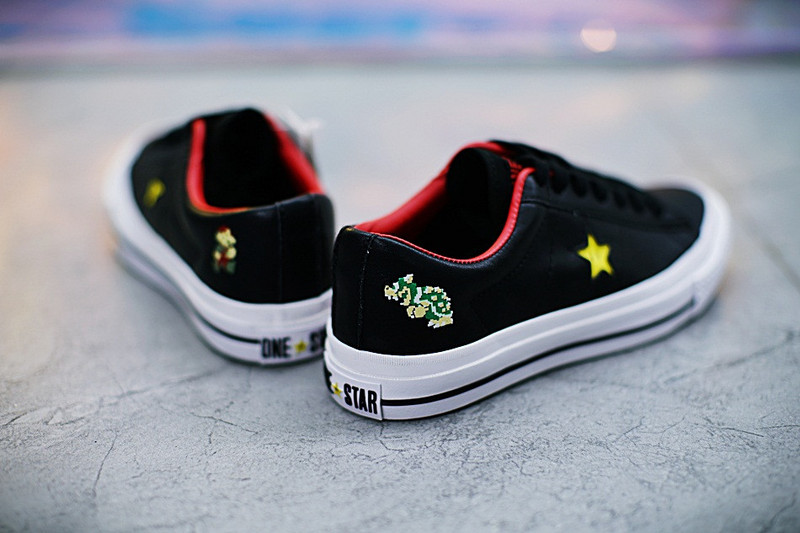 匡威  Super Mario Bros x Converse  One Star  40周年纪念硫化板鞋  黑红 图片2