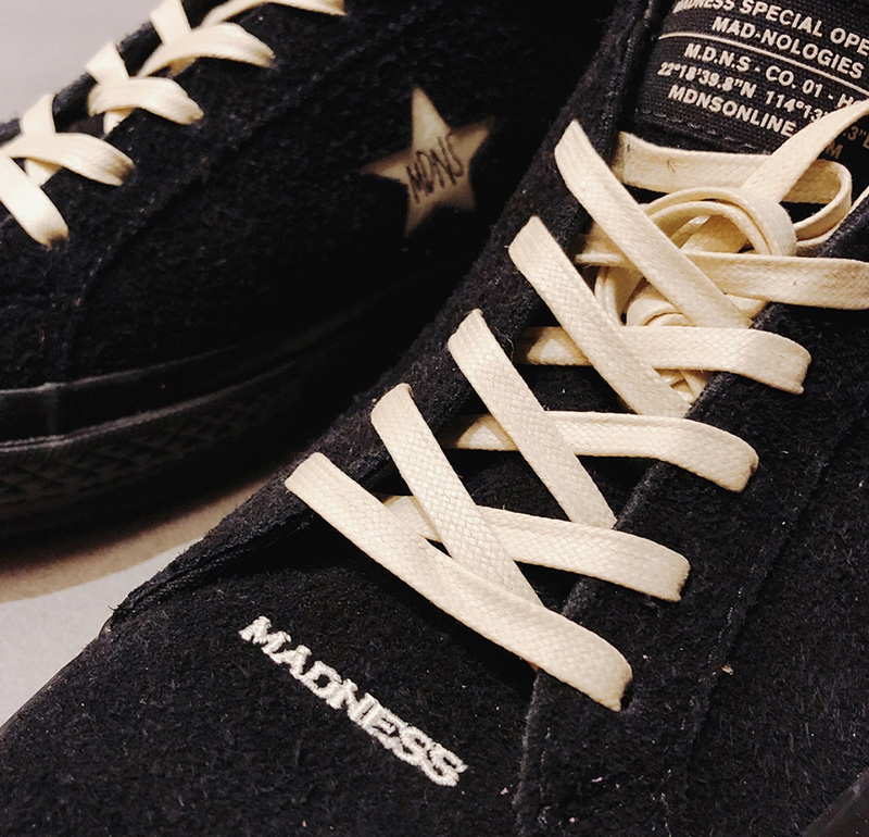 MADNESS x CONVERSE One Star 一星低帮硫化百搭板鞋雪花植绒全黑米白 图片3