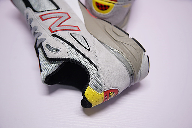 New Balance in USA M990V4代系列 复古运动跑步鞋元祖灰黑红黄 图片4