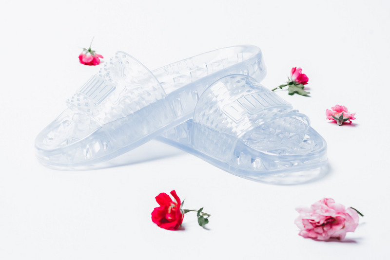 蕾哈娜 x FENTY x PUMA Jelly Slides 果冻水晶浴室潮流拖鞋 水晶蓝 图片4