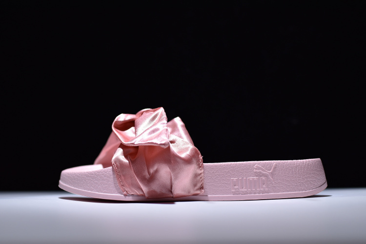 Puma X Fenty Bandana Slide 宫廷风蕾哈娜蝴蝶结拖鞋 粉色 图片5