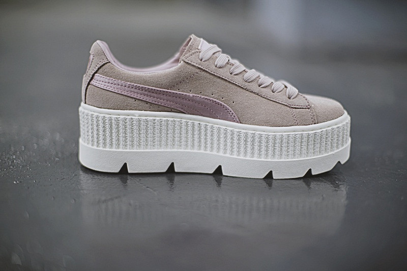 Puma   Rihanna x Puma Fenty Suede Cleated Creeper  超厚底松糕板鞋 胭脂红白  图片1