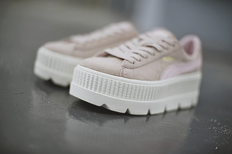 Puma   Rihanna x Puma Fenty Suede Cleated Creeper  超厚底松糕板鞋 胭脂红白  图片5