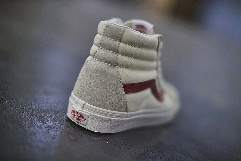 Vans SK8-HI   百搭高帮硫化帆布板鞋   米白红 图片9