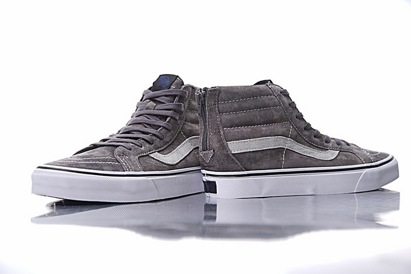 Vans   Madness x Vans  SK8-Hi  后拉链高帮硫化板鞋   深灰 图片7