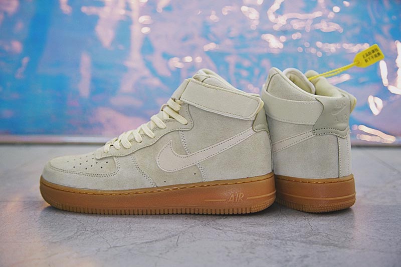 莆田鞋-耐克空军一号高帮白色板鞋Nike Air Force 1 High ‘07 LV8 Suede