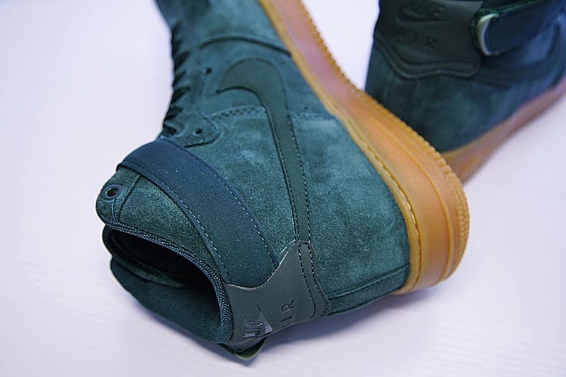 Nike Air Force 1 High 07 LV8 Suede 空军一号经典高帮百搭麂皮板鞋复古绿生胶黄 图片6