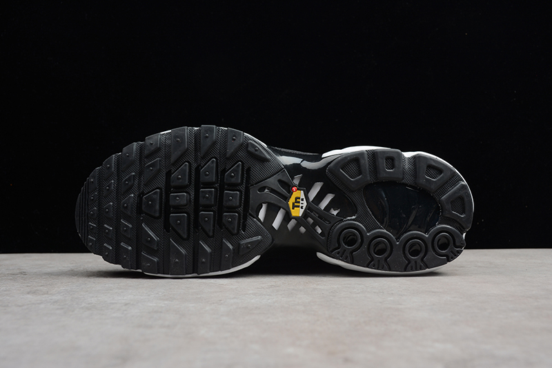 Nike Air Max 97 Plus TN 混合复古气垫慢跑鞋 黑白 图片7