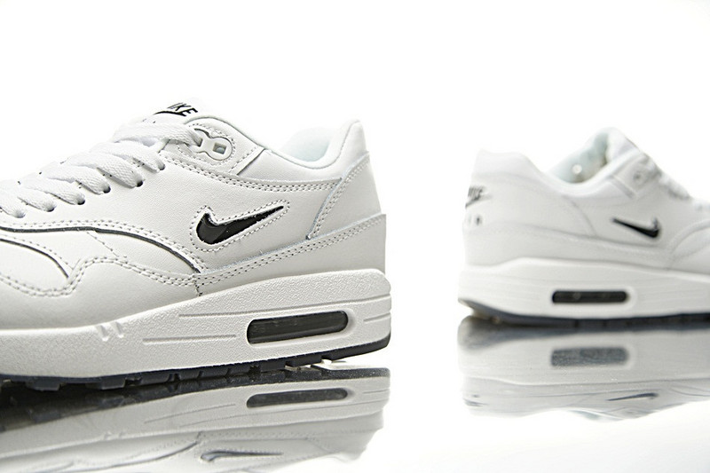 Nike Sportswear  Air Max Premium 1 SC 慢跑鞋  白黑勾 图片5