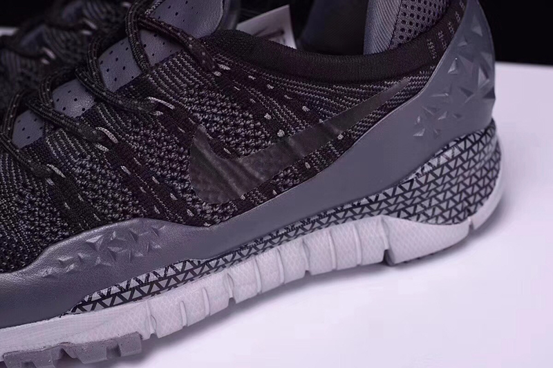 NikeLab ACG Lupinek Flyknit Low 时尚户外机能运动鞋系列水泥灰黑 图片3