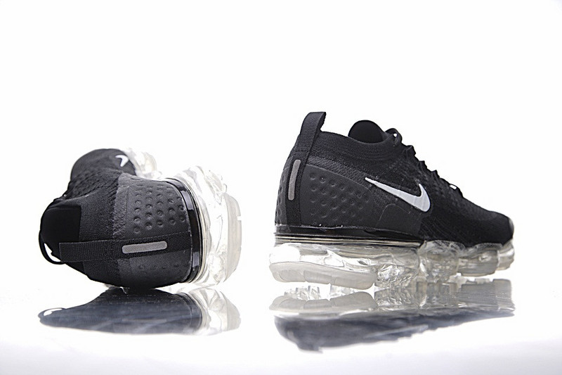 Nike Air VaporMax  Flyknit 蒸汽大底慢跑鞋  黑白 图片6