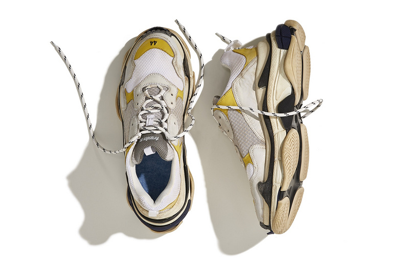 巴黎世家  Balenciaga Triple-S 复古做旧鞋底  黄白色 图片1