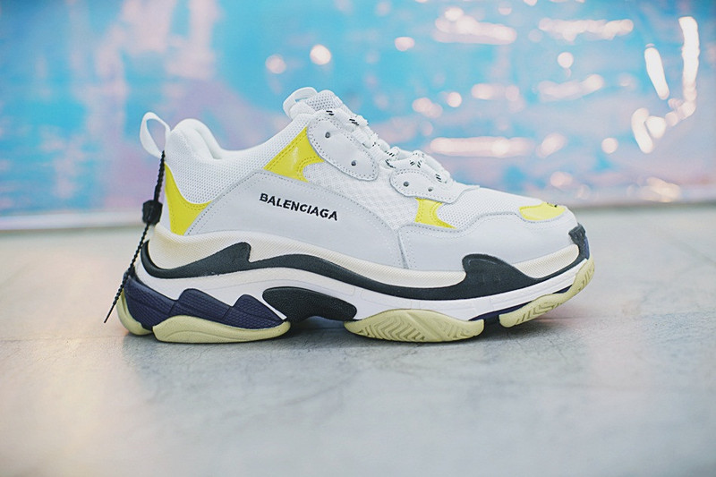 巴黎世家  Balenciaga Triple-S 复古做旧鞋底  黄白色 图片5