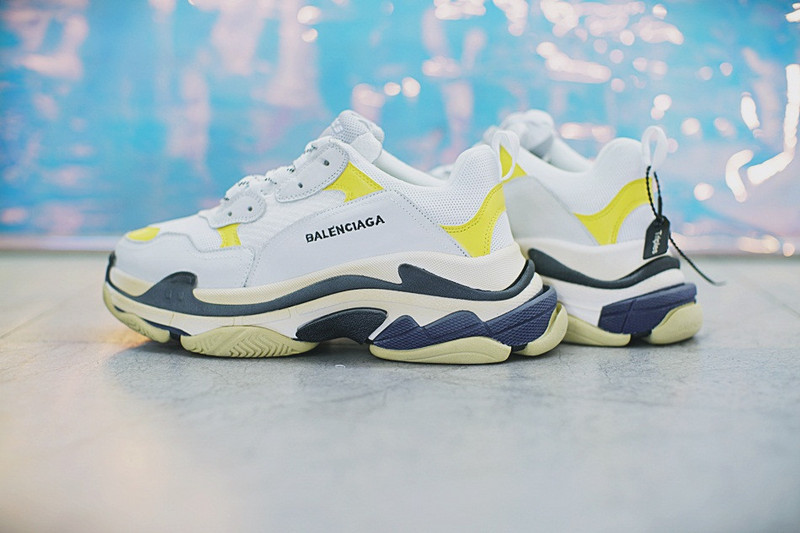 巴黎世家  Balenciaga Triple-S 复古做旧鞋底  黄白色 图片7