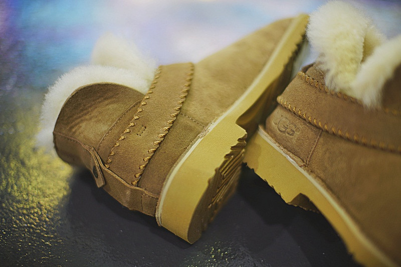 UGG  McKay  Winter  Boots   麦凯系列加绒短靴   驼色 图片6