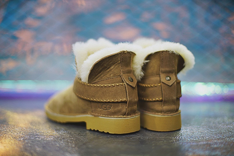 UGG  McKay  Winter  Boots   麦凯系列加绒短靴   驼色 图片10