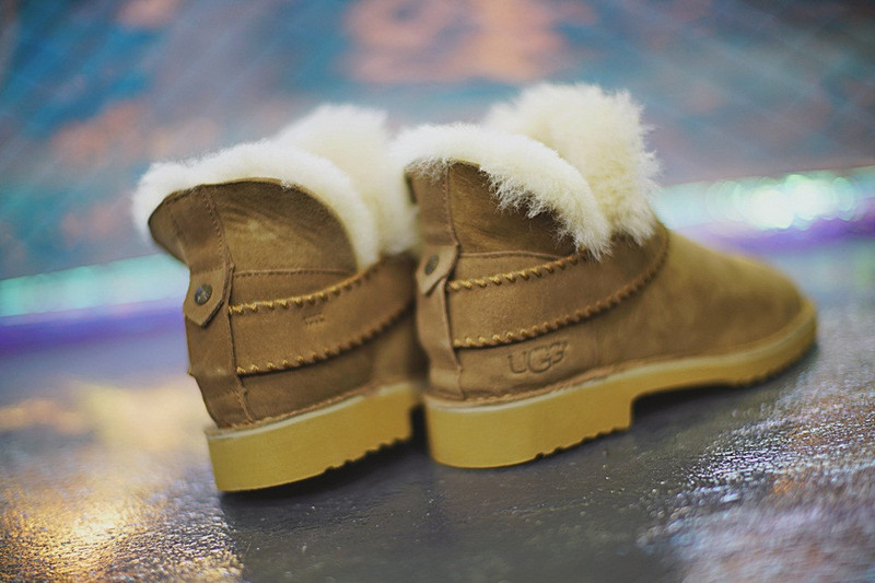UGG  McKay  Winter  Boots   麦凯系列加绒短靴   驼色 图片9