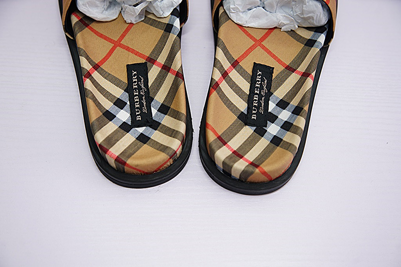 Burberry Rainbow Vintage Check Slides 复古平底拖鞋复古黄彩虹格子布 图片3